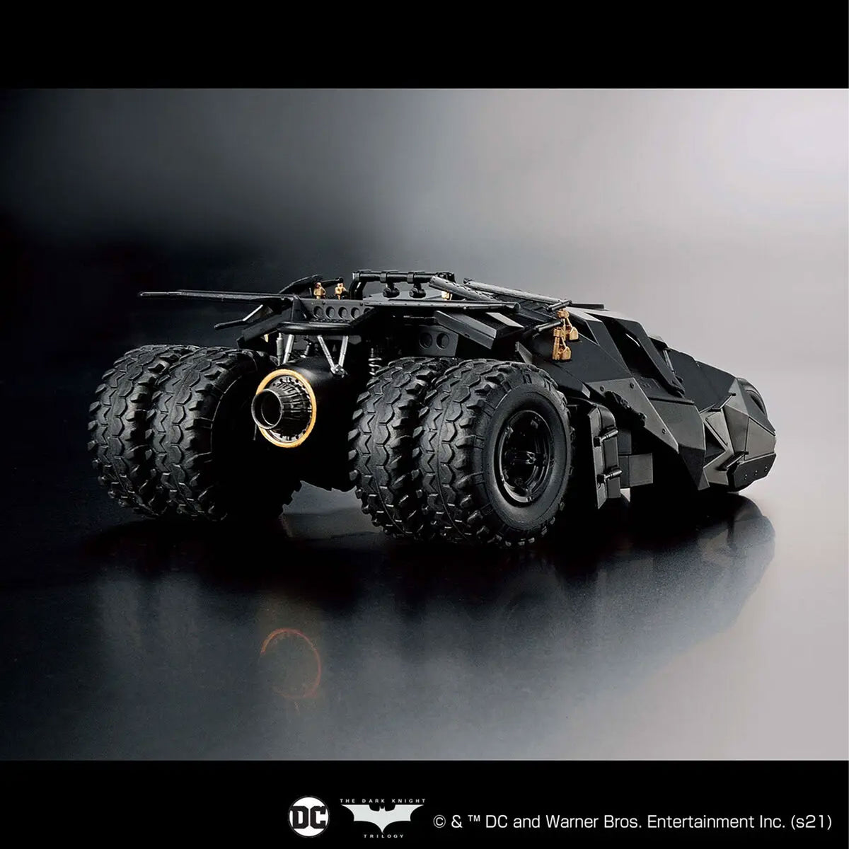 Batman Begins Batmobile 1/35 -Model kit